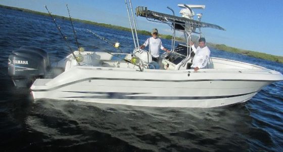 MagBay Fishing Hydrasport 28 ft boat